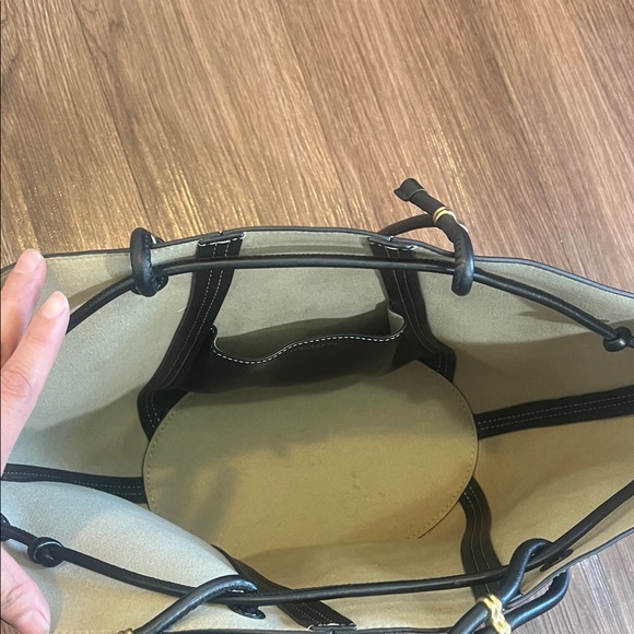 Tory Burch Spaghetti Leather Tote - Picture 9 of 16